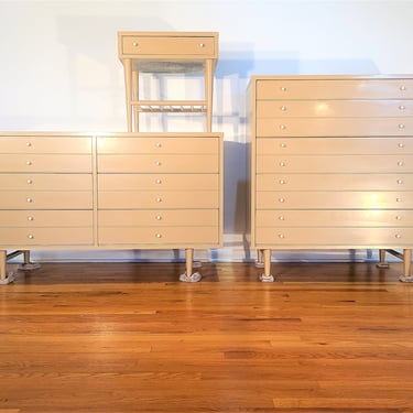 Mid Century American of Martinsville Three Piece Bedroom Set 