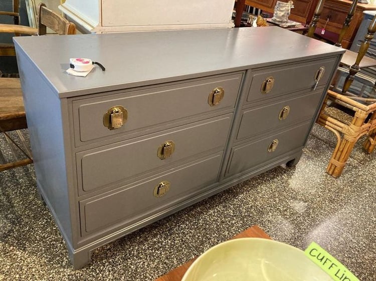 Hollywood regency gray painted 6 drawer dresser. 60” x 19” x 31.5”