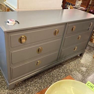 Hollywood regency gray painted 6 drawer dresser. 60” x 19” x 31.5”