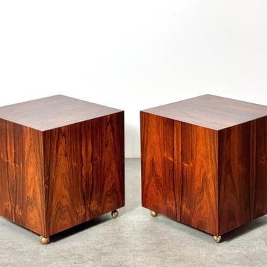 Pair Early Mid Century Edward Wormley for Dunbar Rosewood Cube Side Tables 1950s 