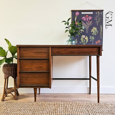 Restored Walnut Mid-century Modern Desk ***please read ENTIRE listing prior to purchasing SHIPPING is NOT free 