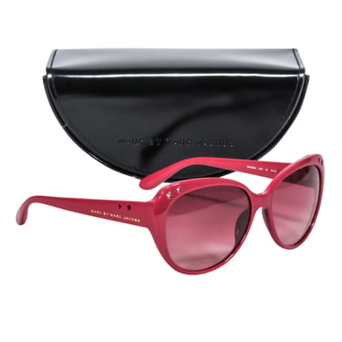 Marc by Marc Jacobs - Dark Pink Rounded Star Cut Out Sunglasses