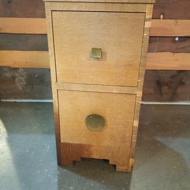 Cute Vintage Nightstand 13.25 X 27.25 X 15.75