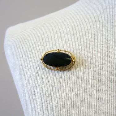 1960s Creed Onyx and Gold Filled Oval Brooch 