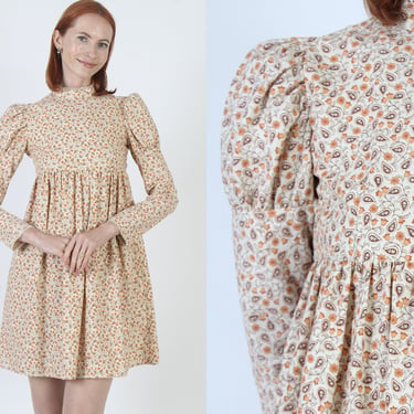 70s Rustic Calico Floral Dress, Pilgrim Style High Collar Mini, Homespun Americana Frock With Puff Sleeves 