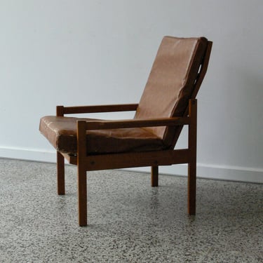 Mid Century Modern Danish Style Lounge Chair In the Manner of Illum Wikkelsø By Centa (England) 