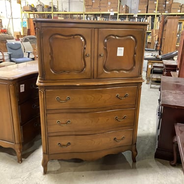 Vintage Drexel Alsace Group French Provincial Dresser