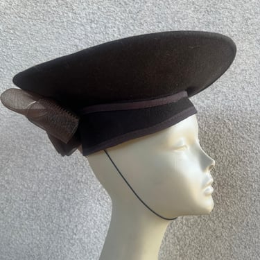 Vintage dark brown brim hat wool felt netting bow Sz 22.5” or 7 1/4 lg 