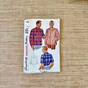 Vintage Original Simplicity 1961 Sewing Pattern - 1940s Mens Shirt - Size Small 
