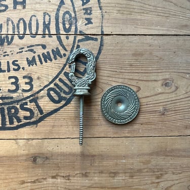 Antique Eastlake Victorian Cast Iron Plant Holder Screw-In Hook 