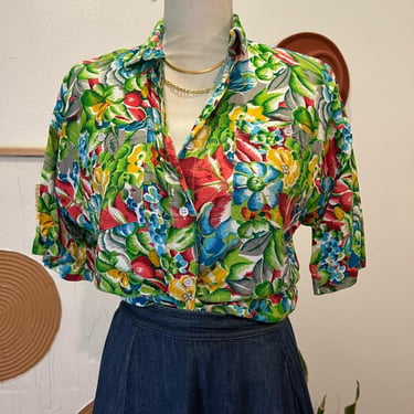 Vintage Details Bright Floral Cotton Short Sleeve Button Down Cropped Shirt 