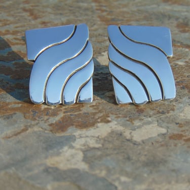 Victoria / Cony ~ Vintage Taxco Sterling Wave Post / Stud Earrings 