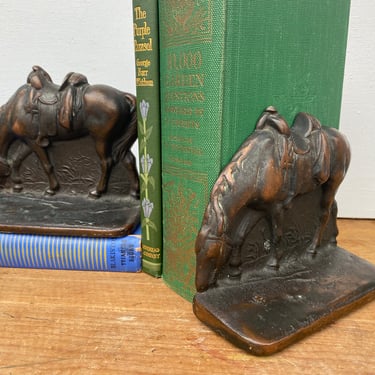 Vintage Horse Bookends, Grazing Horses With Western Saddles, Horse Lovers, Library Decor, Bookshelf Accents, Equestrian 