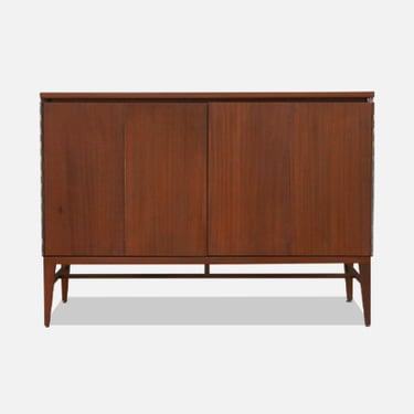 Paul McCobb "Irwin Collection" Credenza w\/ Bi-Folding Doors 