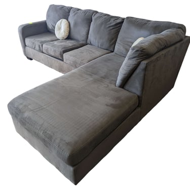 Grey Modern Sectional w/ Chaise