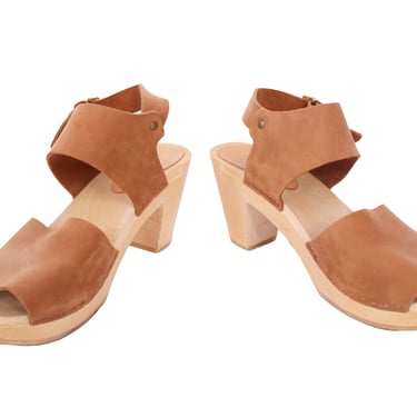 Bryr Nubuck Sandal Clogs