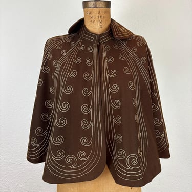 Antique Collared Capelet Cape Late 1800s Victorian Brown Wool with Chainstitch Details 