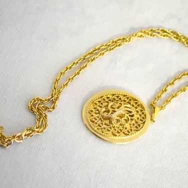 1970s Sarah Coventry Gold Locket and Chain 