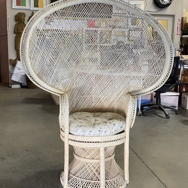 Large Pale Woven Wicker "Cobra" Lounge Throne Chair 