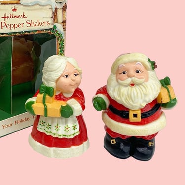 Vintage Santa and Mrs Claus Salt and Pepper Shakers Retro 1980s Hallmark + Set of 2 + Plastic + Merry Christmas + Xmas Kitchen + Holiday 