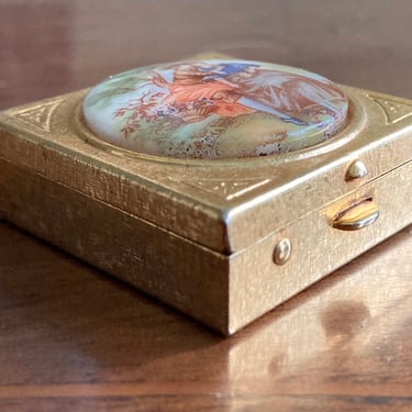 Tiny Gold Box with Colonial Couple Courting 