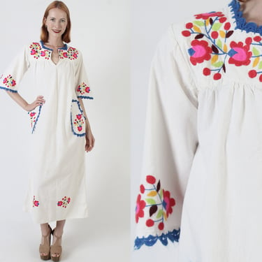 Off White Mexican Kaftan Dress, South American Cotton Caftan, Hand Embroidered Floral Dress, Vintage Ethnic Bell Sleeve Maxi With Pockets 