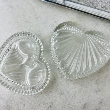 Vintage Glass Jewelry Box with Lid, heart-shaped, embossed dove design, trinket box for rings, earrings, vintage home decor, Christmas gift 