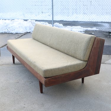Embrace Timeless Style with Our Vintage Walnut Daybed from the 60s