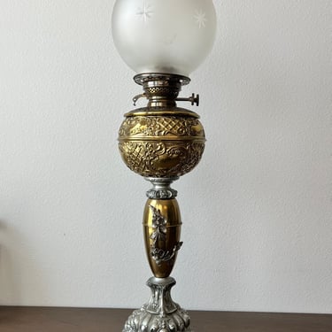 Antique Bradley and Hubbard American Victorian Parlor Oil Lamp B&H Duplex 