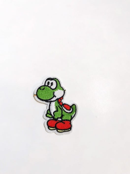 Yoshi Dinosaur Super Mario Cartoon Patch Embroidered Iron/sew on Badge applique 