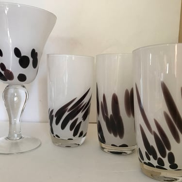 Unique  Art Glass 4 PC Set of (3) White and Amethyst Glass Tumblers and large Wine Glasses 