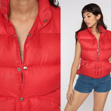 Red Puffer Vest 70s 80s Ski Vest Puffy Sleeveless Jacket Snap Up Nylon Down Fill 1970s 1980s Skiwear Retro Winter Streetwear Cozy Medium M 