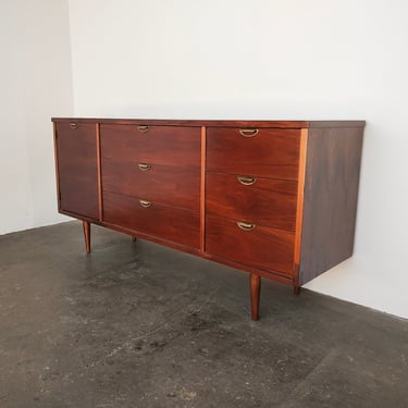 1960s Mid-Century Modern Walnut Sideboard Cabinet by Bassett 