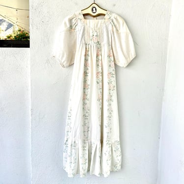 Vintage 70s 80s Hawaiian Floral Lace Muumuu 1970s 1980s Hawaii Cottage Prairie White Dress Puffy Sleeves 