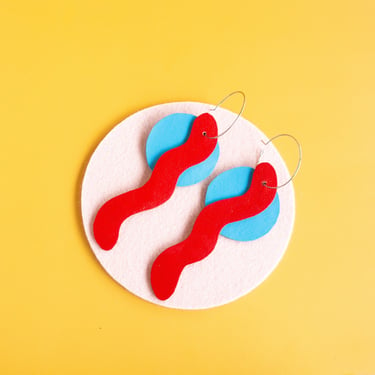 Chubby Squiggle Hoops in Red w/ Blue Circle - Reclaimed Leather Creative Earrings 