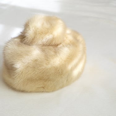 white mink fur hat / topper 
