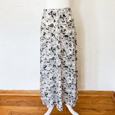 90s Cream and Black Lace Rose Print Maxi Skirt | Extra Small/Small/ 26