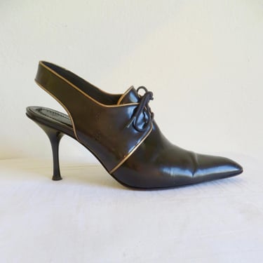 Donna Karan Size 39.5, 9.5US Black Leather Pointed Toe Lace Up Oxford Slingback Stiletto High Heels 1990's Made in Italy American Designer 