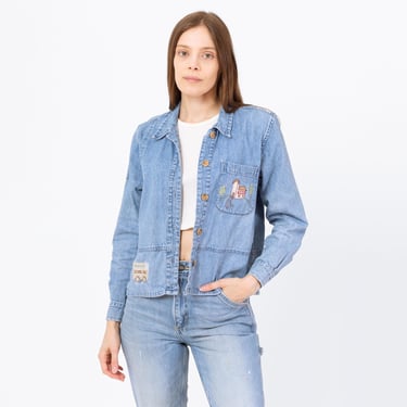 Vintage Y2K School Patch Chambray Shirt - Small | Novelty Button Up Long Sleeve Denim Top 
