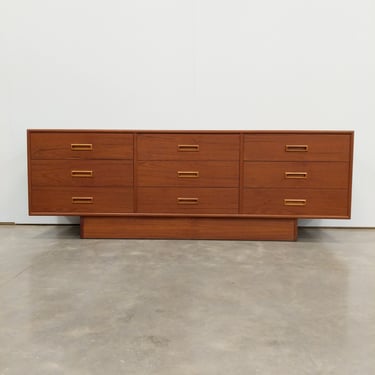 Vintage Mid Century Modern Teak Dresser 