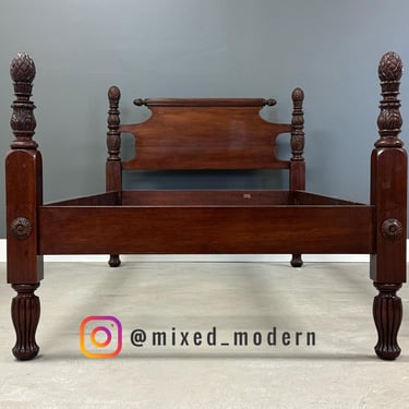 Mahogany Twin Pineapple Bed 