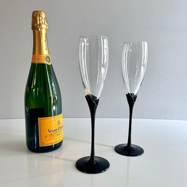 Pair of Vintage Champagne Toasting Flutes Glasses - 1980's, Black Stem, Calla Lily style, Wedding Anniversary Celebration, Photo Prop 