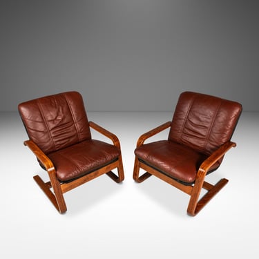 Set of Two (2) Scandinavian Modern Bentwood Lounge Chairs in the Manner of Ingmar Relling, Scandinavia, c. 1980s 