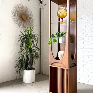Rare Broyhill Brasilia Curio Cabinet Display Tower