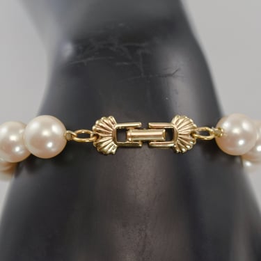 50's clam shell clasp faux pearl mermaid bracelet, gold plate plastic bead mid-century stacker 