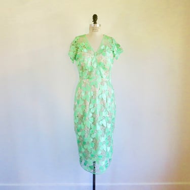 Lime Mint Green Floral Embroidery Lace Sheath Dress Rhinestone Trim V Neckline Short Sleeves Formal Cocktail Party 34.5" Waist Size Large 