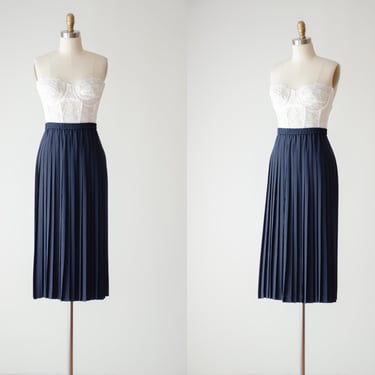 navy pleated skirt | 80s 90s vintage Rodier French preppy dark academia dark blue skirt 