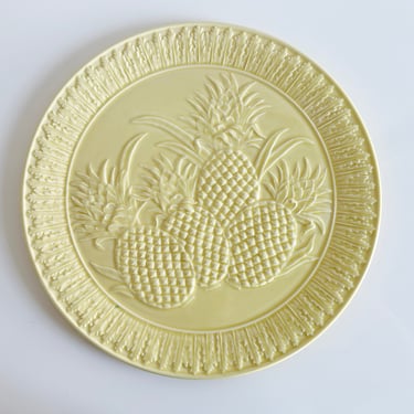 Bordallo Pinhiero Yellow Pineapple Chop Plate Majolica Fruit Platter Portugal Vintage 1980s 
