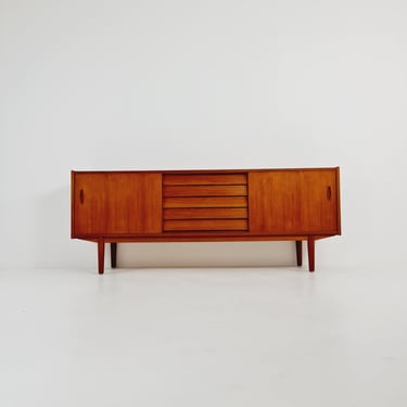 Swedish Teak Mid century Sideboard by Nils Jonsson for Hugo Troeds, 1960s 