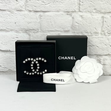 Chanel Black Resin Crystal CC Brooch (2021)